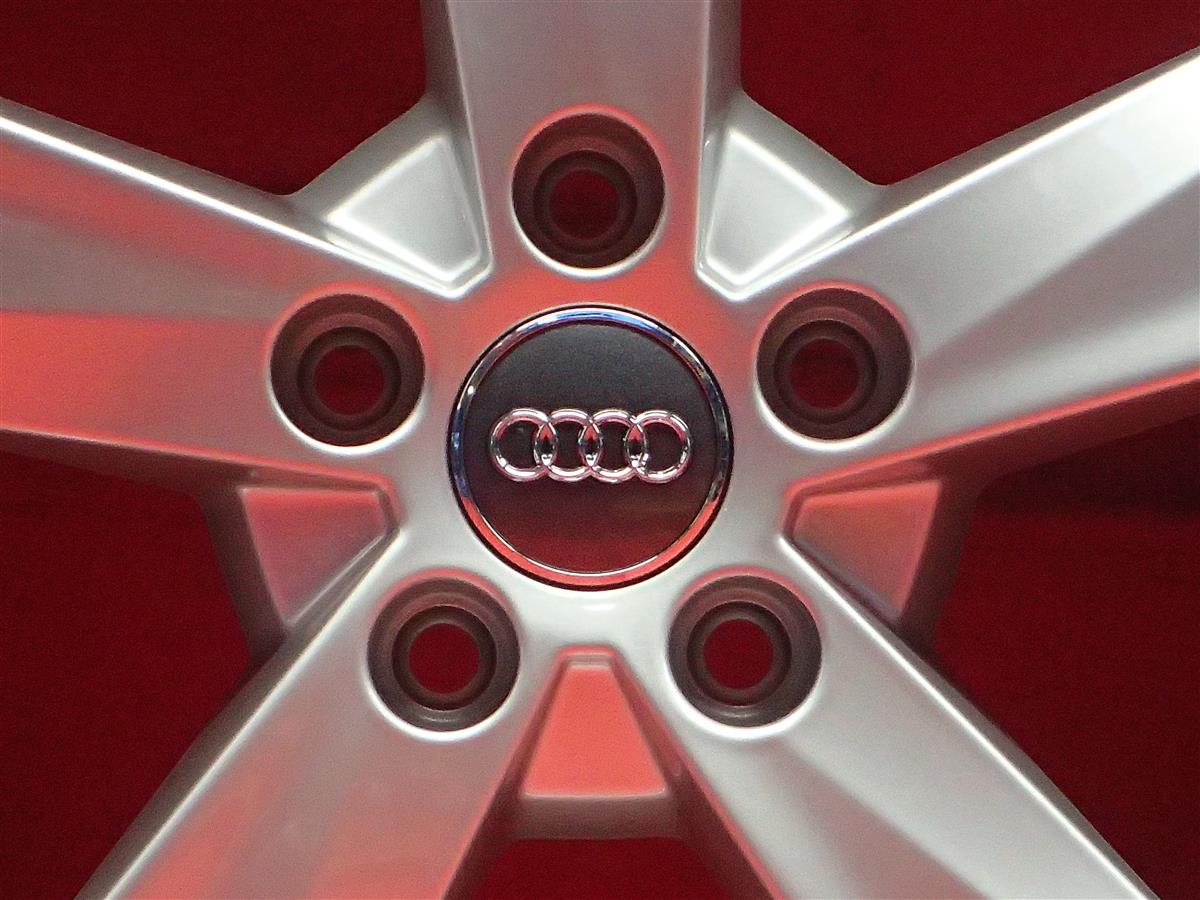 Audi アウディ Q2 純正 18インチ 7J+45 PCD112 ミシュラン