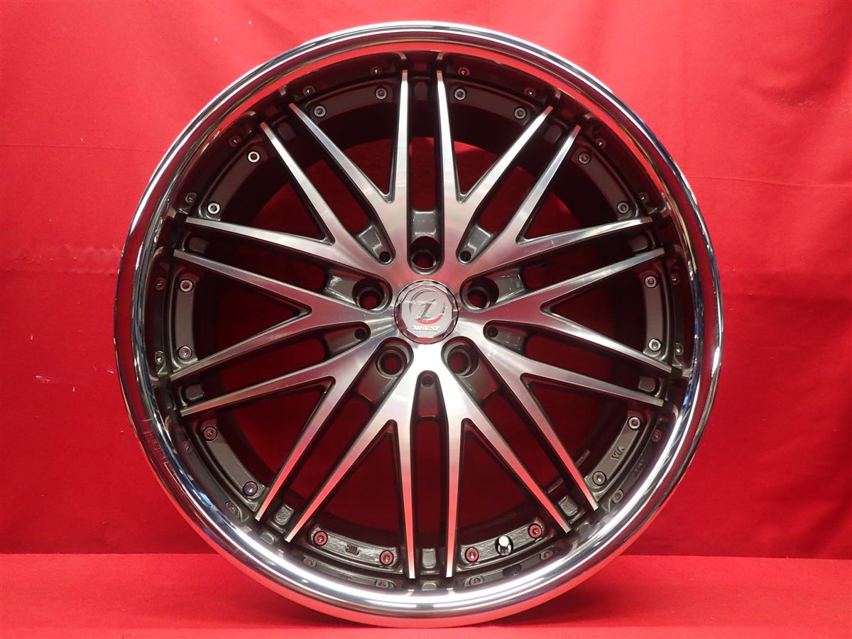 タイヤバリ山！WREST WM-3 18インチFALKEN225/50R18 タイヤバリ山！WREST WM-3 18インチFALKEN225/50R18 タイヤバリ山