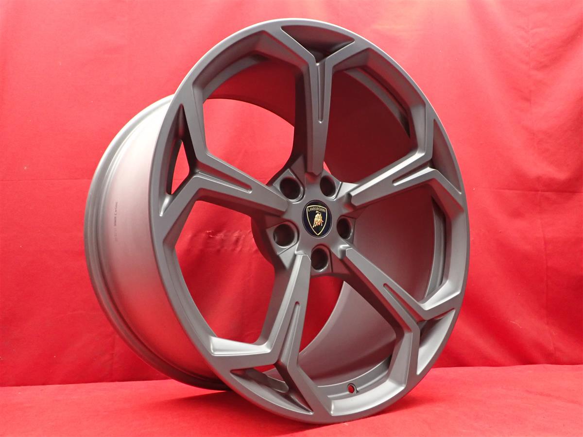 ランボルギーニ ウルス 純正 オプション 22インチ | 中古タイヤ