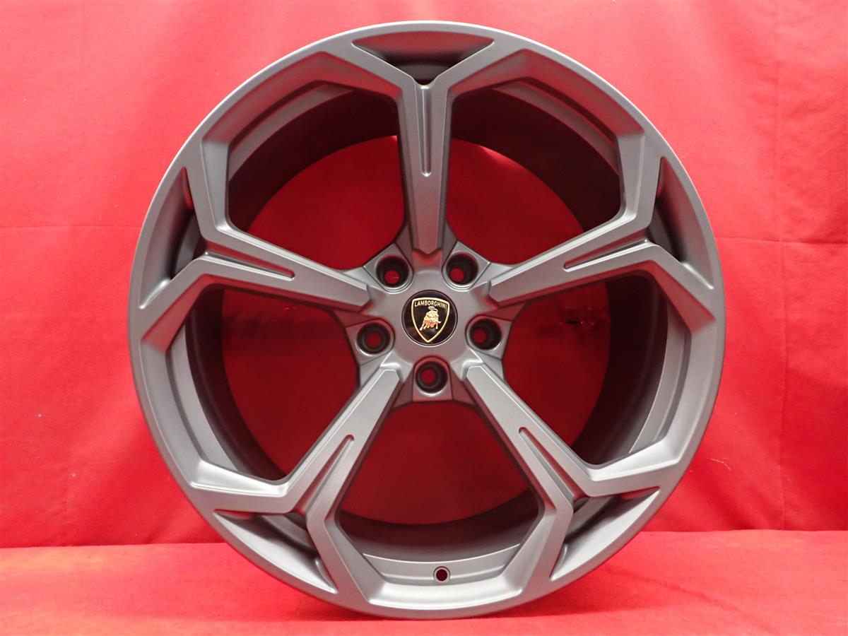 ランボルギーニ ウルス 純正 オプション 22インチ | 中古タイヤ