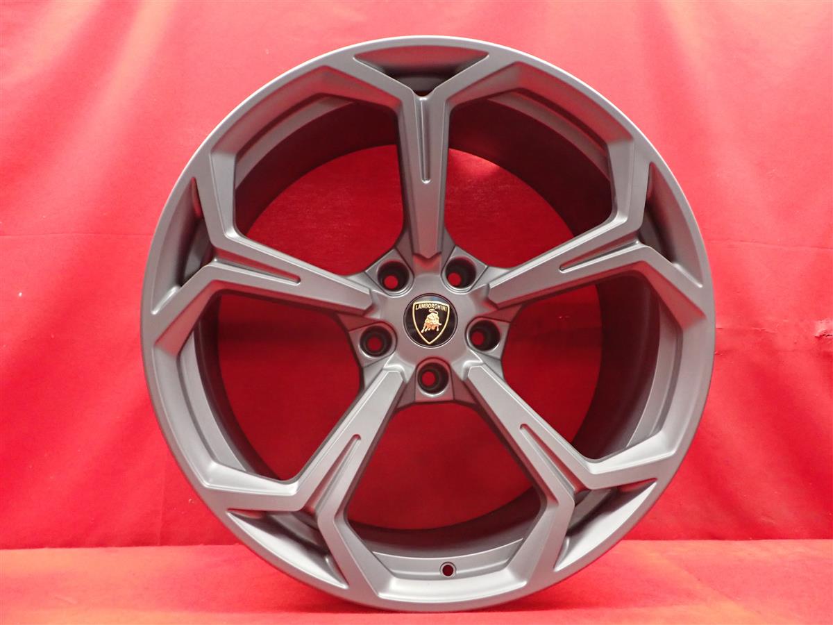 ランボルギーニ ウルス 純正 オプション 22インチ | 中古タイヤ