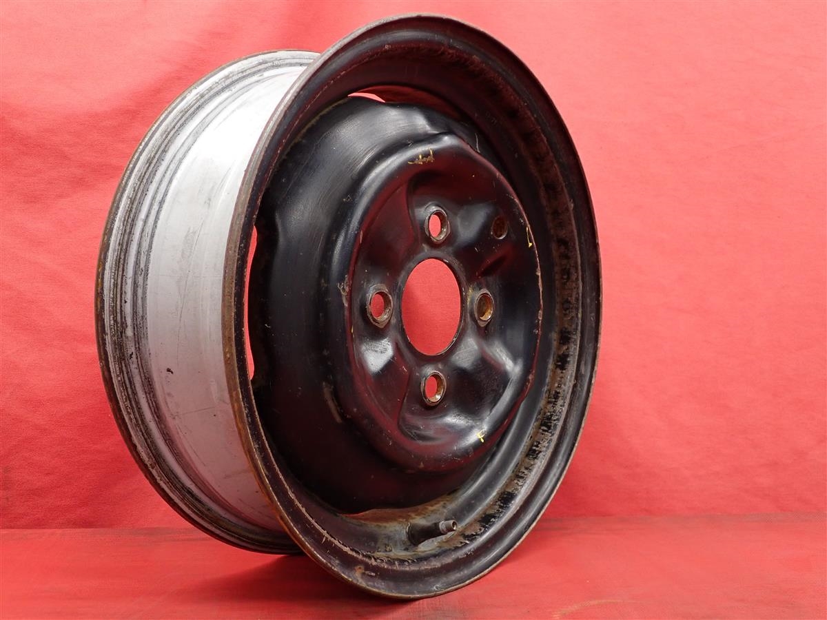 激レア？ブルーバード510純正ホイールキャップ？旧車