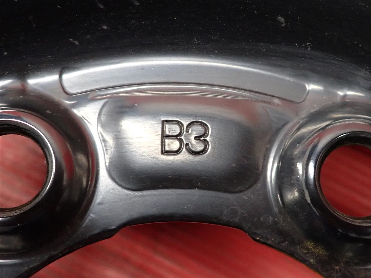 NV350キャラバン (E26)純正スチール(フルホイールキャップ付) | 中古 