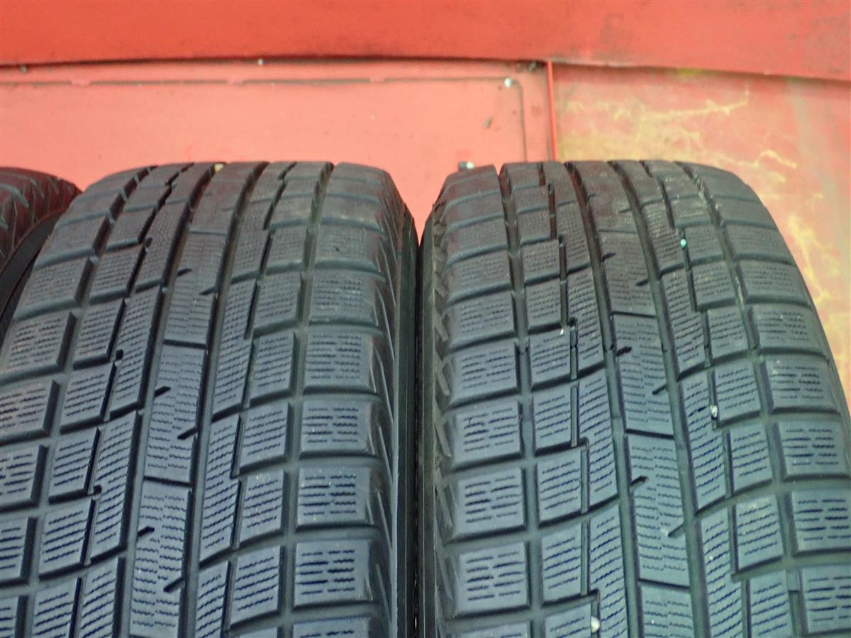 美品 トヨタ純正 215/60R16 アイスガードIG30 クラウン マークX 美品 トヨタ純正 215/60R16 アイスガードIG30 クラウン マークX