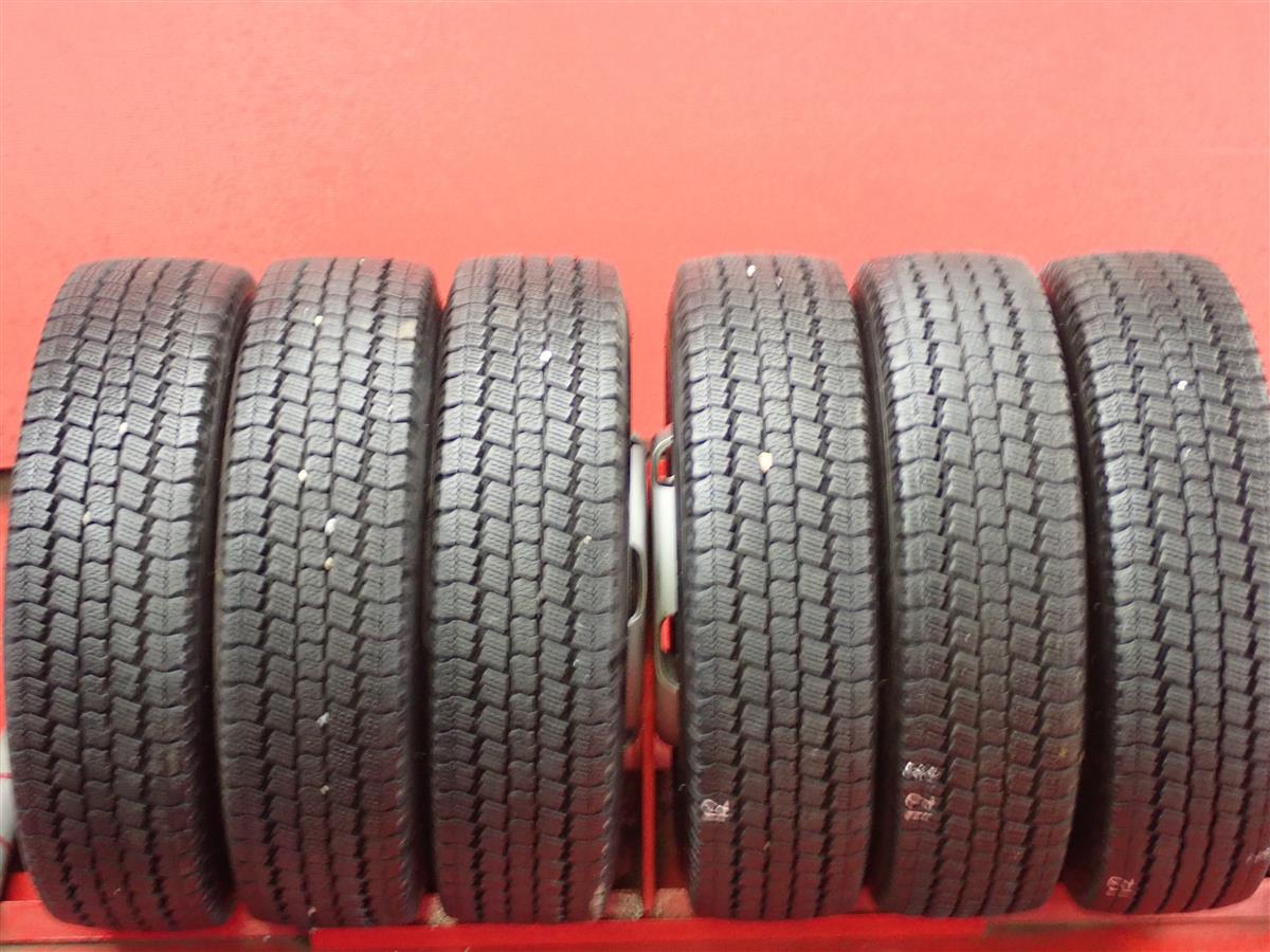 トラック用 スチールホイール トーヨー デルベックス M934 | 中古 